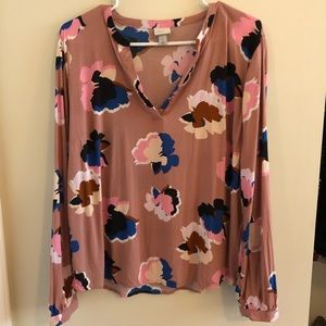 Like new floral blouse